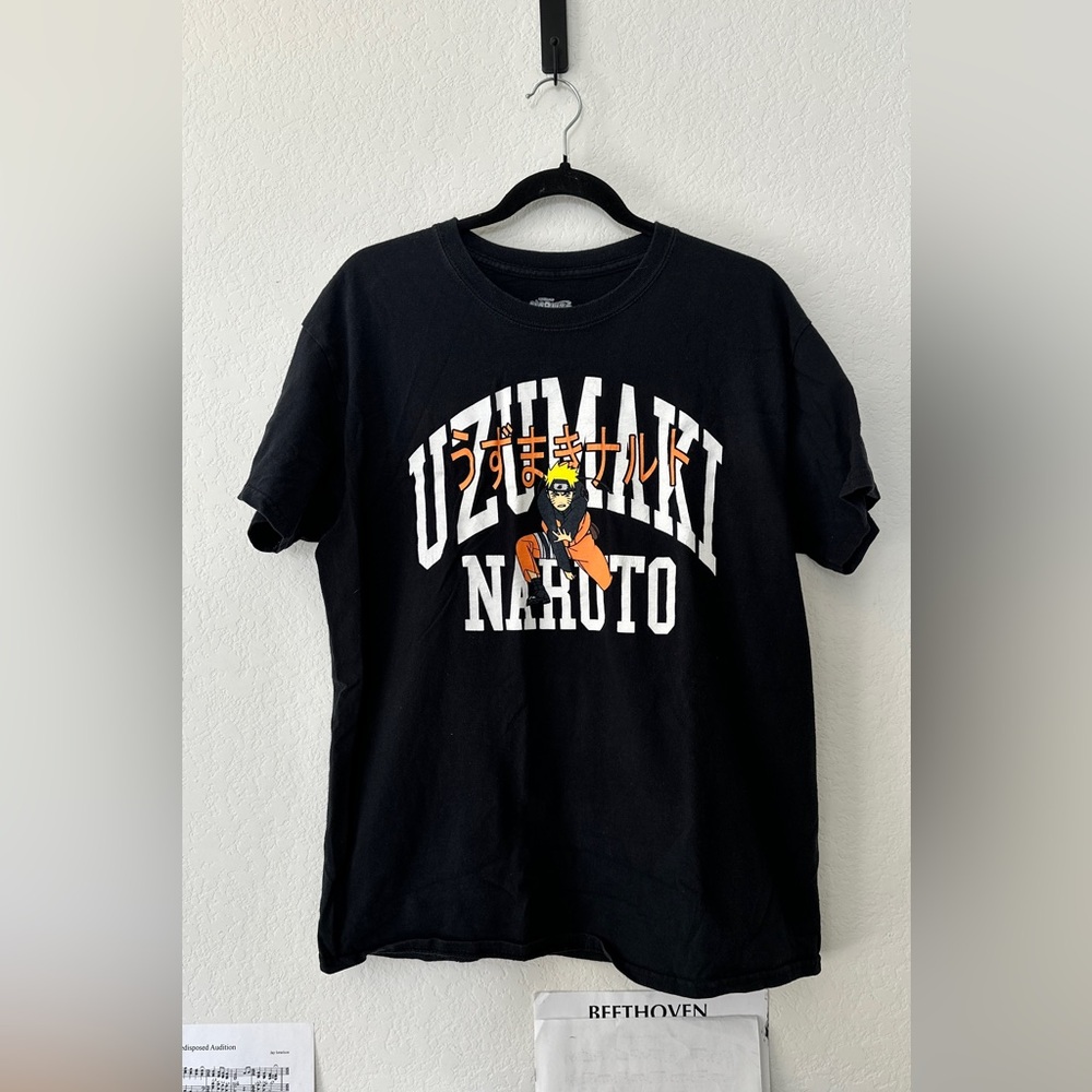 NARUTO SHIPPUDEN UZUMAKI COLLEGIATE GRAPHIC TEE MENS L BLACK ANIME MANGA NINJA